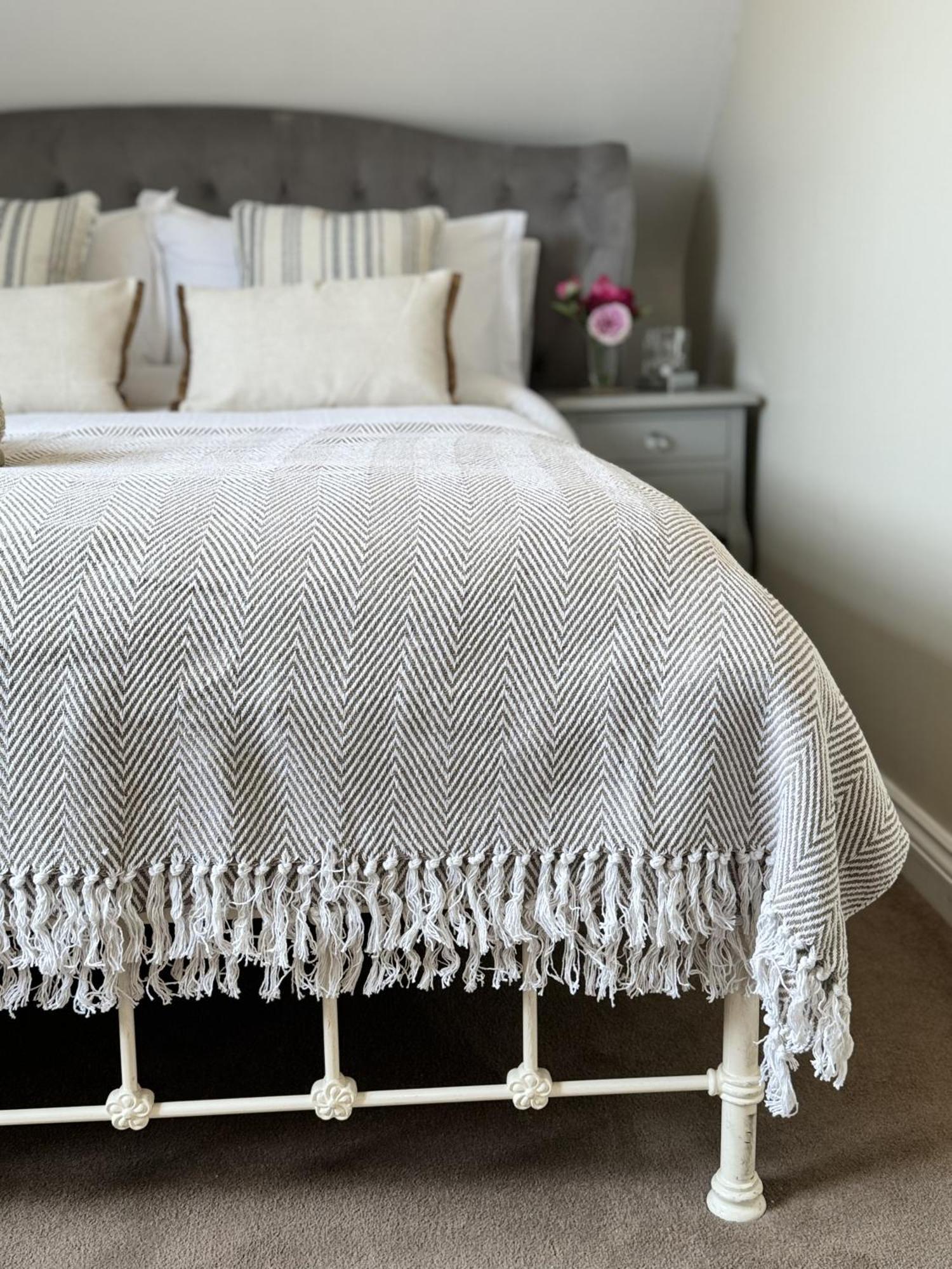 'Bramley Fall Cottage' ' On Site Ev Point - Attached Cottage,3 Separate Bedrooms -1 On Ground Level, Sleeps 6, 2 Bathrooms, Sandy Wittering Beach 8Min Drive, Rural Location, Child Friendly, Small Breed Dog Friendly, Private Parking Chichester Zewnętrze zdjęcie